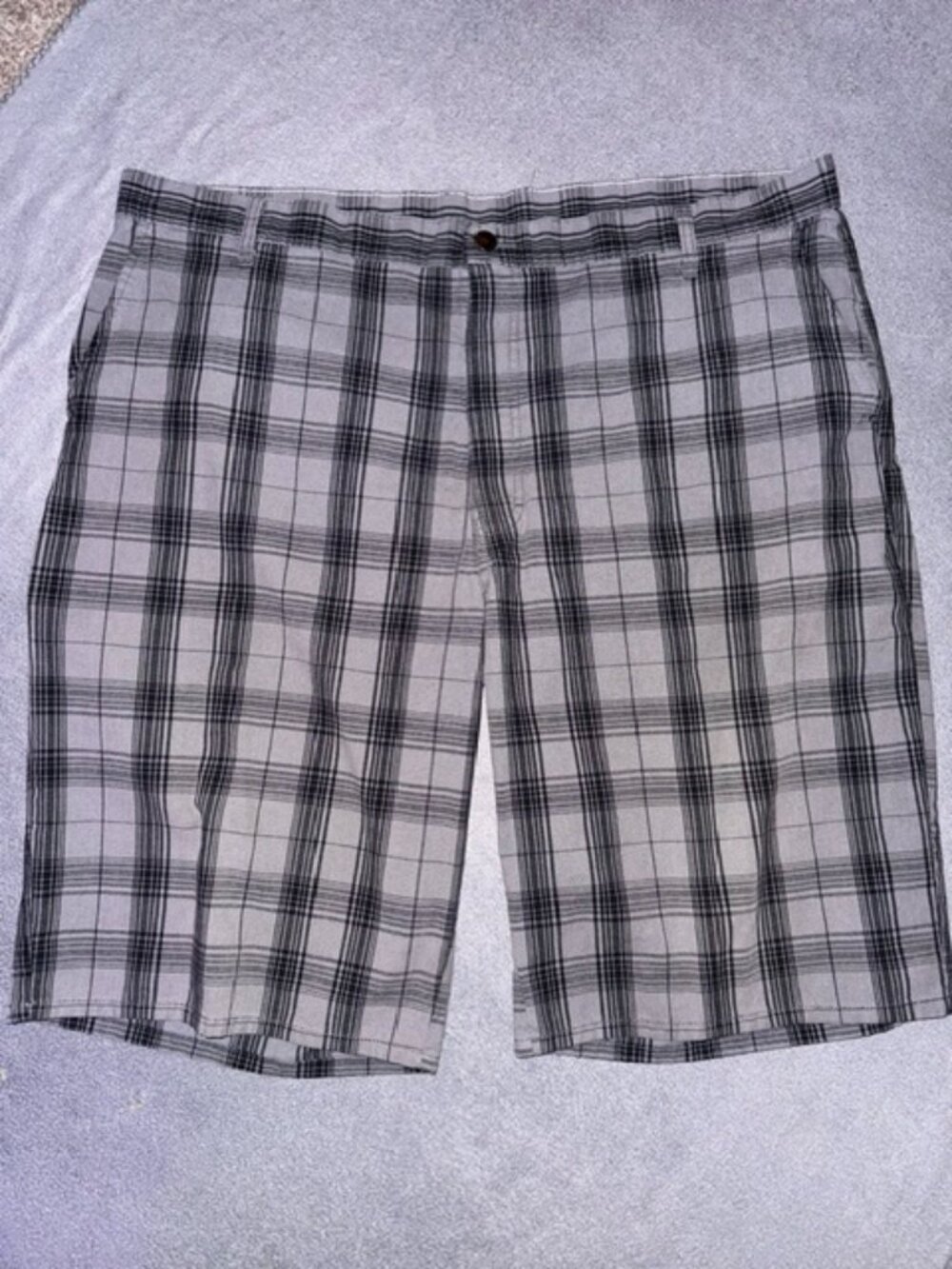 Dickies Men’s Plaid Shorts Size Gray Casual Flat Front Size 42